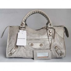 발렌시아가 BALENCIAGA 모터백 084328A