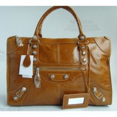 발렌시아가 BALENCIAGA 모터백 084334A