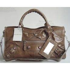 발렌시아가 BALENCIAGA 모터백 084328A