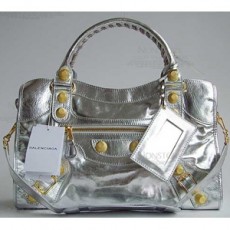 발렌시아가 BALENCIAGA 모터백 084332B