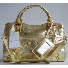 발렌시아가 BALENCIAGA 모터백 084332B