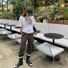 프라다 PRADA 2022 SS 캐릭터 프린트 여성 반팔티 커스텀급