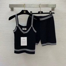 샤넬 CHANEL 2022 SS 라인 니트 상의 반바지 여성 세트 커스텀급