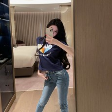 구찌 GUCCI 2022 SS 캐릭터 로고 여성 반팔티 커스텀급