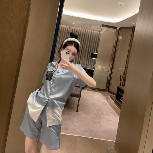 루이비통 LOUIS VUITTON 2022 SS 캐릭터 로고 반팔셔츠 반바지 여성 세트 커스텀급