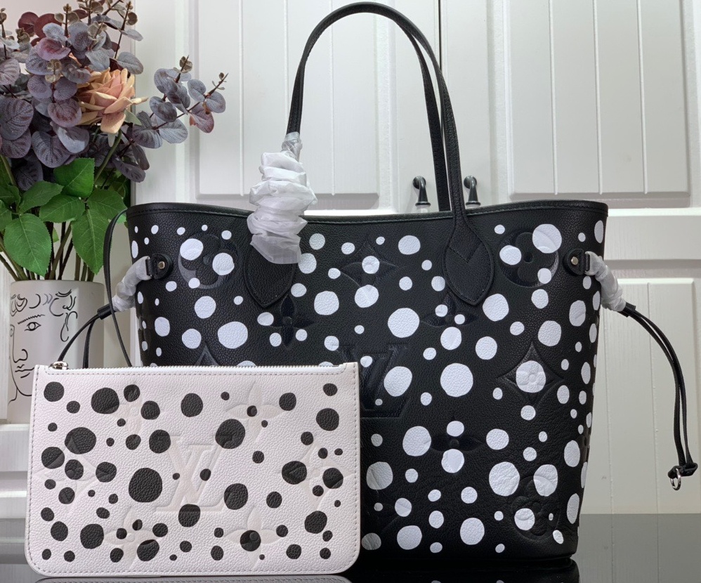 루이비통 LOUIS VUITTON 2023 SS LV X YK 쿠사마 야오이 네버풀 MM 숄더백 커스텀급 M46390