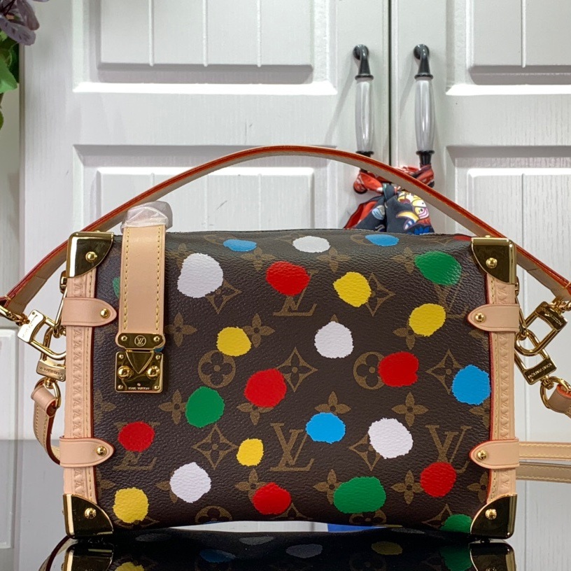 루이비통 LOUIS VUITTON 2023 SS LV X YK 쿠사마 야오이 사이드 트렁크 커스텀급 M46396