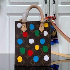 루이비통 LOUIS VUITTON 2023 SS LV X YK 쿠사마 야오이 쁘띠 삭 플라 커스텀급 M81867
