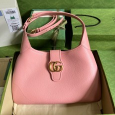 구찌 GUCCI 2023 SS 크레센트 쉐입 숄더백 스몰 핑크 735106 커스텀급
