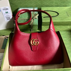 구찌 GUCCI 2023 SS 크레센트 쉐입 숄더백 스몰 레드 735106 커스텀급