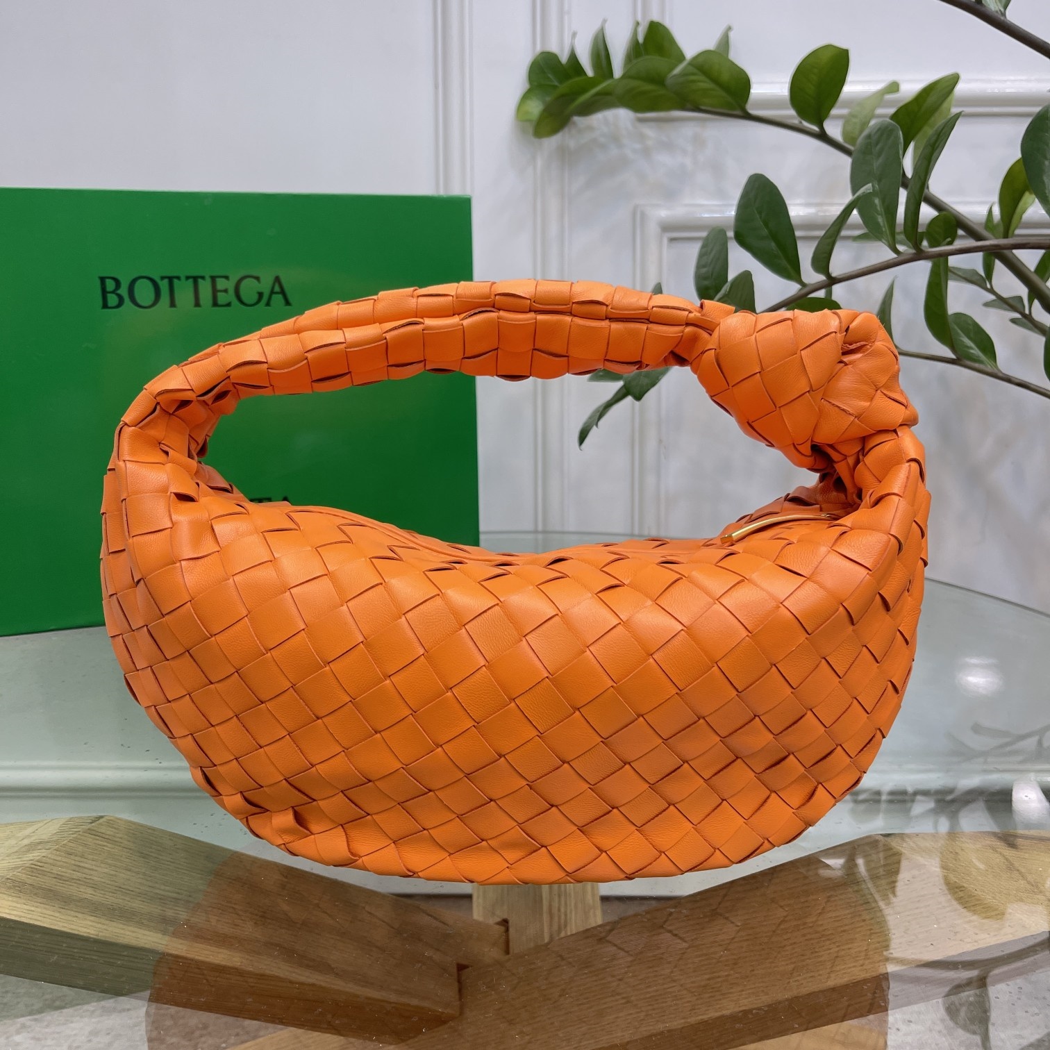 보테가 베네타 BOTTEGA VENETA 2023 SS 조디백 미듐 오렌지 커스텀급