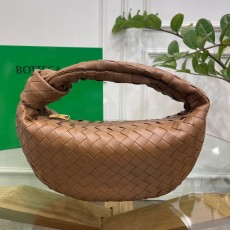 보테가 베네타 BOTTEGA VENETA 2023 SS 조디백 미듐 브라운 커스텀급