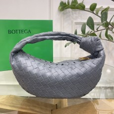 보테가 베네타 BOTTEGA VENETA 2023 SS 조디백 미듐 그레이 커스텀급