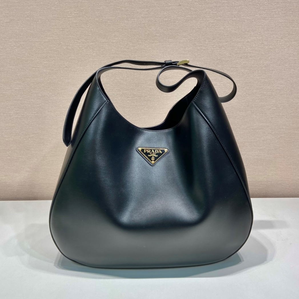 프라다 PRADA 2023 SS 레더 라지 숄더백 블랙 1BC181 커스텀급