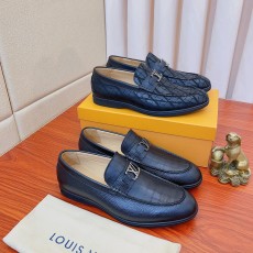 루이비통 LOUIS VUITTON 2023 SS 금속버클 캐릭터무늬 남성 구두 커스텀급