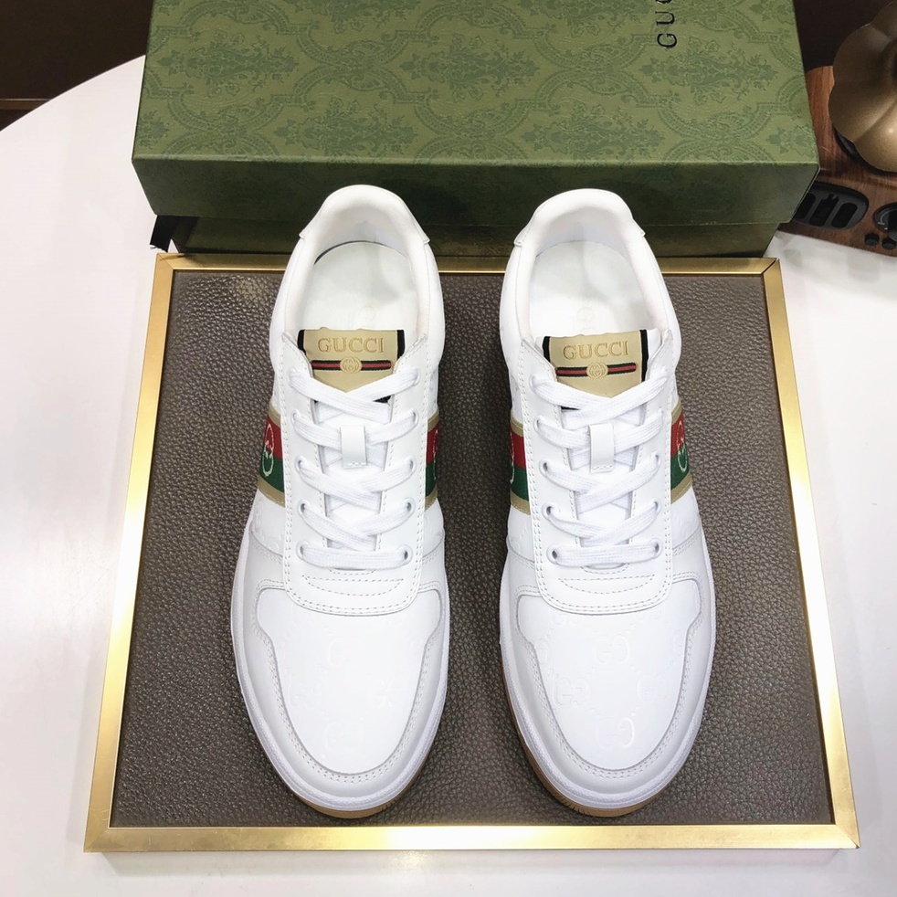 구찌 GUCCI 2023 SS 삼선 로고 화이트 남성 슈즈 커스텀급