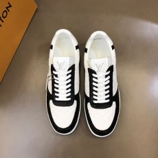 루이비통 LOUIS VUITTON 2023 SS 캐릭터 각인로고 화이트블랙 남성 슈즈 커스텀급