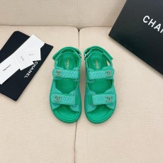 샤넬 CHANEL 2023 SS 캐릭터 체크 로고 그린 여성 샌들 커스텀급