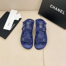 샤넬 CHANEL 2023 SS 캐릭터 체크 로고 블루 여성 샌들 커스텀급