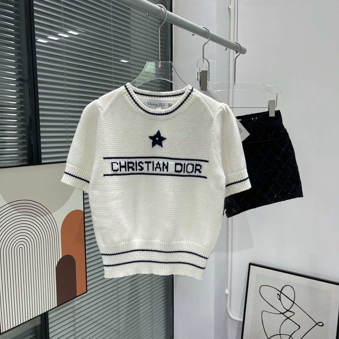 디올 DIOR 2023 SS 캐릭터 스타로고 니트 여성 반팔티 커스텀급