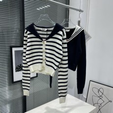 미우미우 MIUMIU 2023 SS 캐릭터 로고 투톤 니트 여성 상의 커스텀급