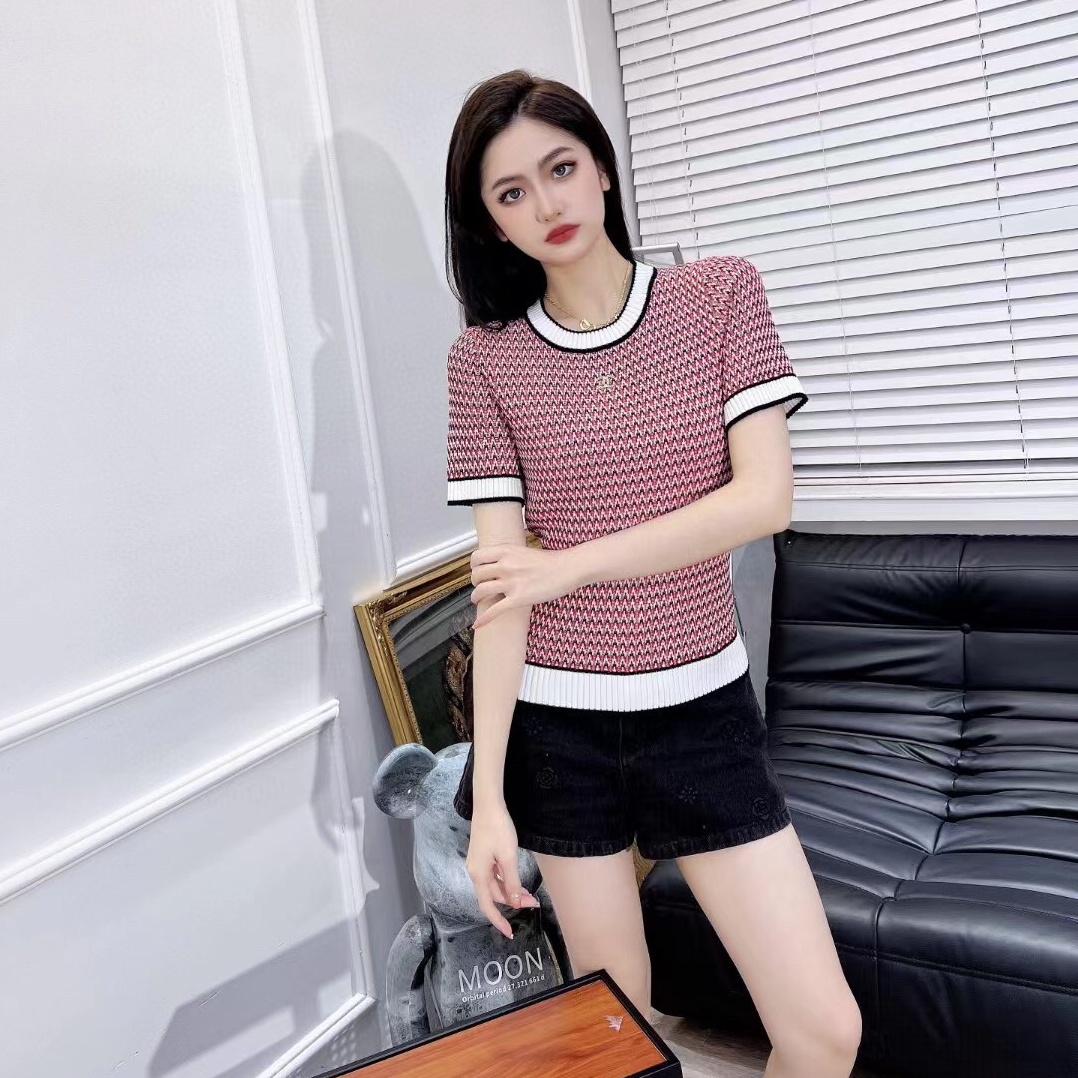 샤넬 CHANEL 2023 SS 캐릭터 기하무늬 라인 니트 여성 반팔티 커스텀급