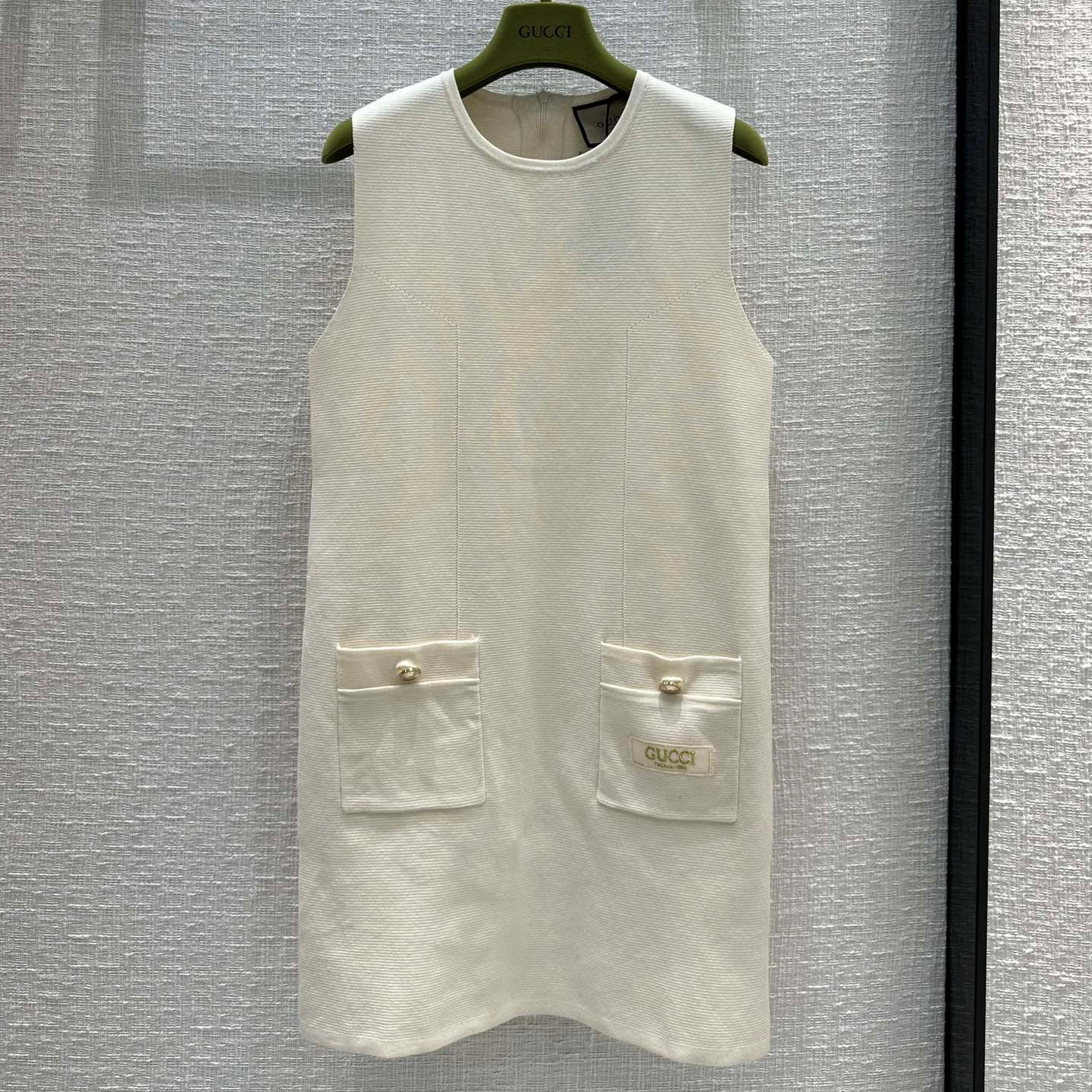 구찌 GUCCI 2023 SS 캐릭터 패치로고 포켓 블랙 여성 원피스 커스텀급