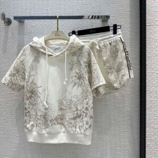 디올 DIOR 2023 SS 캐릭터무늬 후드 반팔티 반바지 그레이 여성 세트 커스텀급
