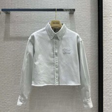 미우미우 MIUMIU 2023 SS 패치로고 빈티지 여성 데님 셔츠 커스텀급