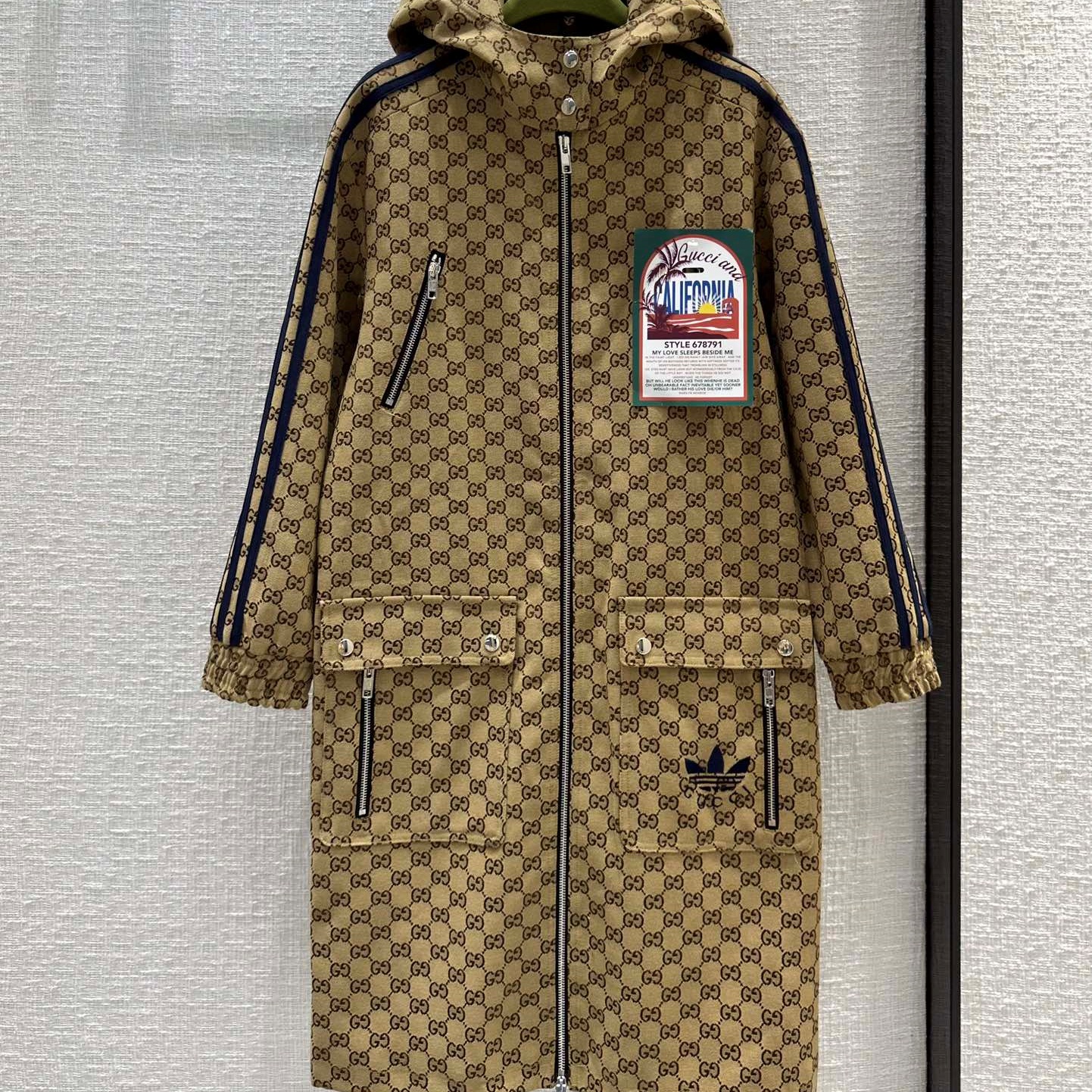 구찌 GUCCI 2023 SS 아디다스 콜라보 패치로고 여성 코트 커스텀급