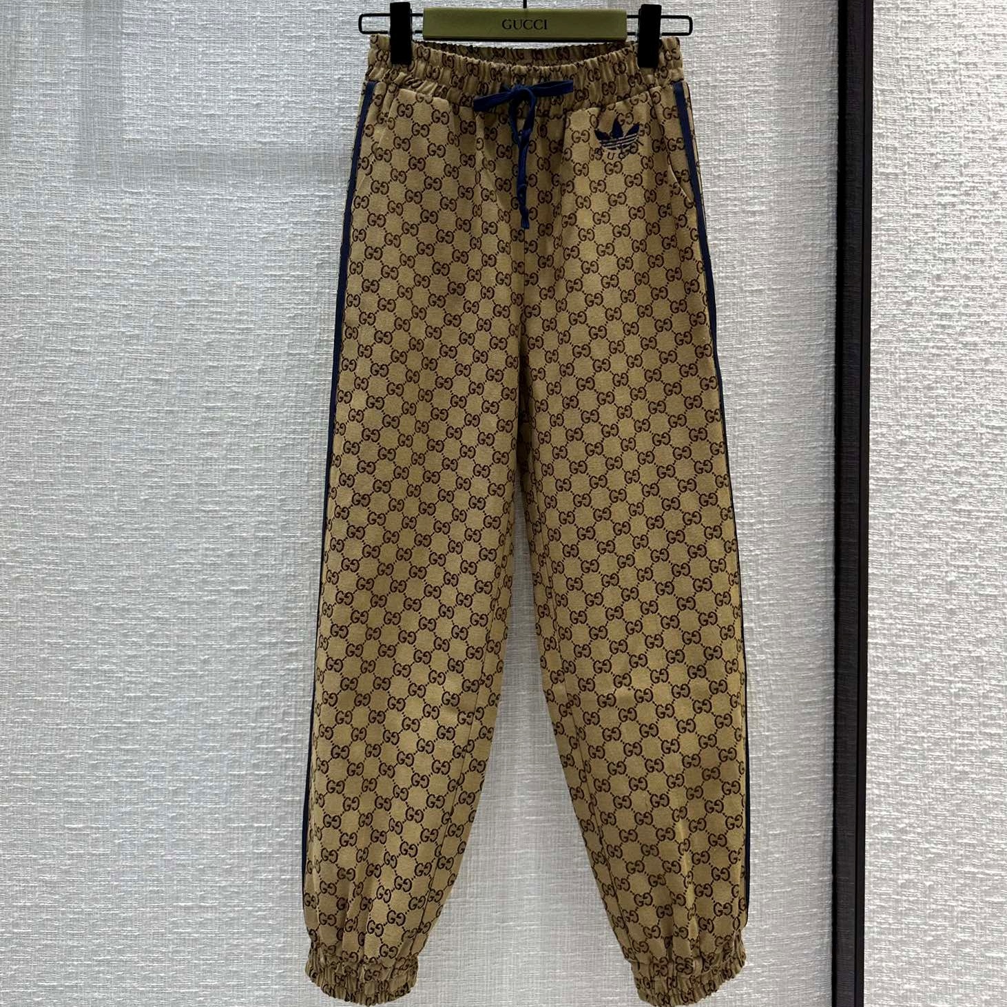 구찌 GUCCI 2023 SS 아디다스 콜라보 패치로고 여성 바지 커스텀급