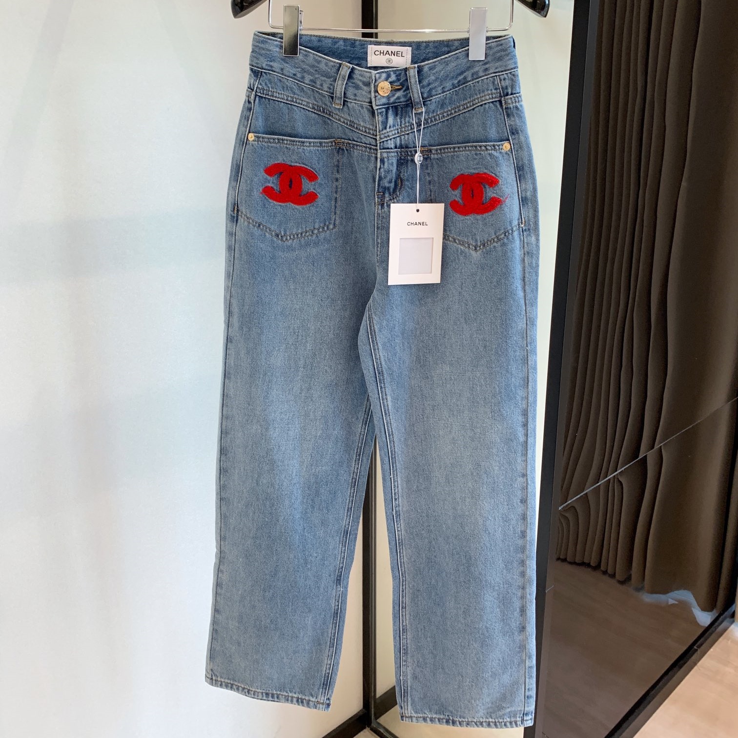 샤넬 CHANEL 2023 SS 캐릭터 로고 포켓 여성 청바지 커스텀급