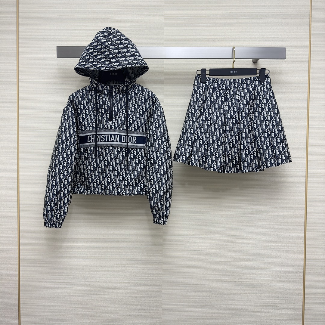 디올 DIOR 2023 SS 캐릭터 후드 바람막이 스커트 여성 세트 커스텀급