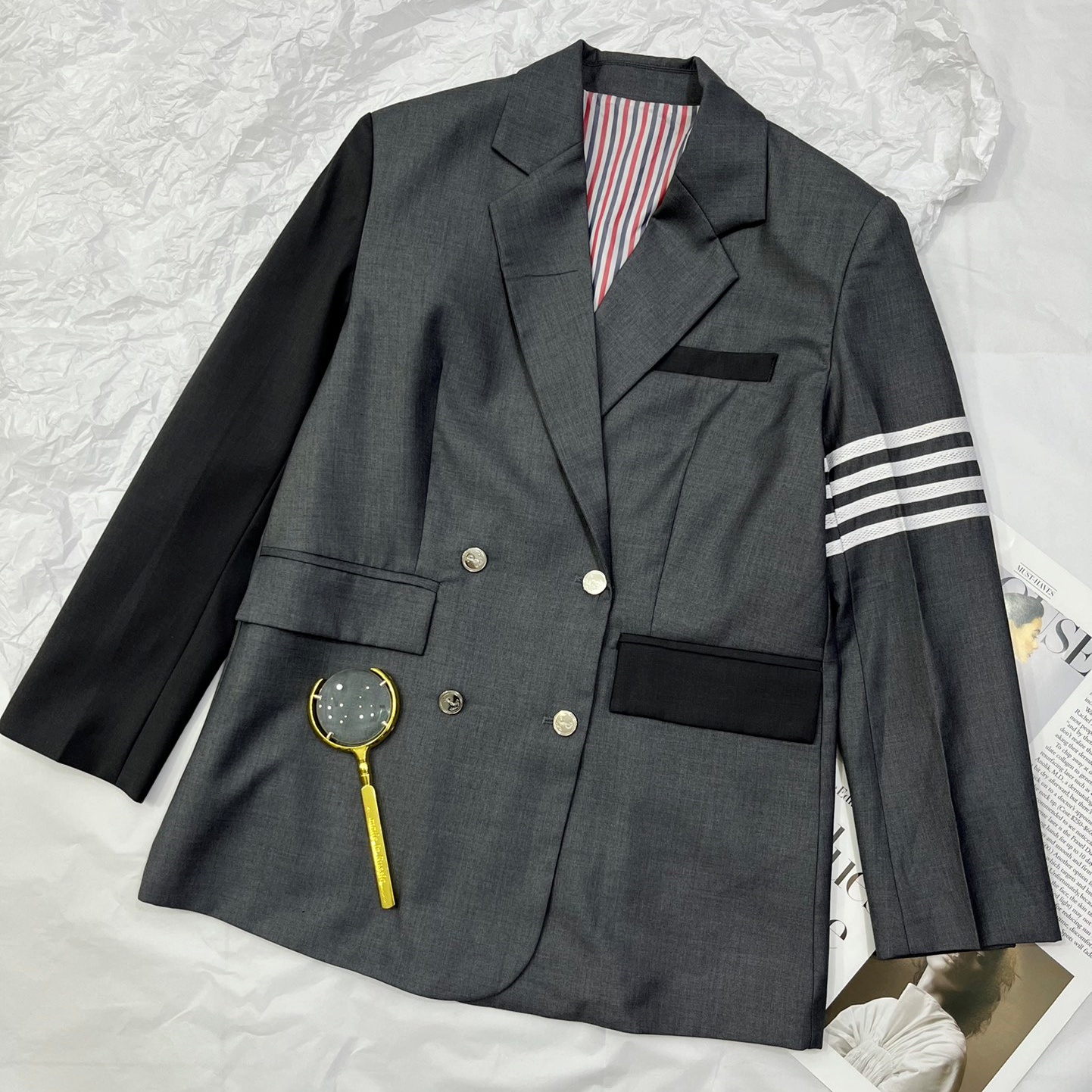 톰브라운 THOM BROWNE 2023 SS 스트라이프 포켓 여성 자켓 커스텀급
