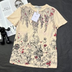 디올 DIOR 2023 SS 캐릭터 로고 라운드넥 아이보리 여성 반팔티 커스텀급