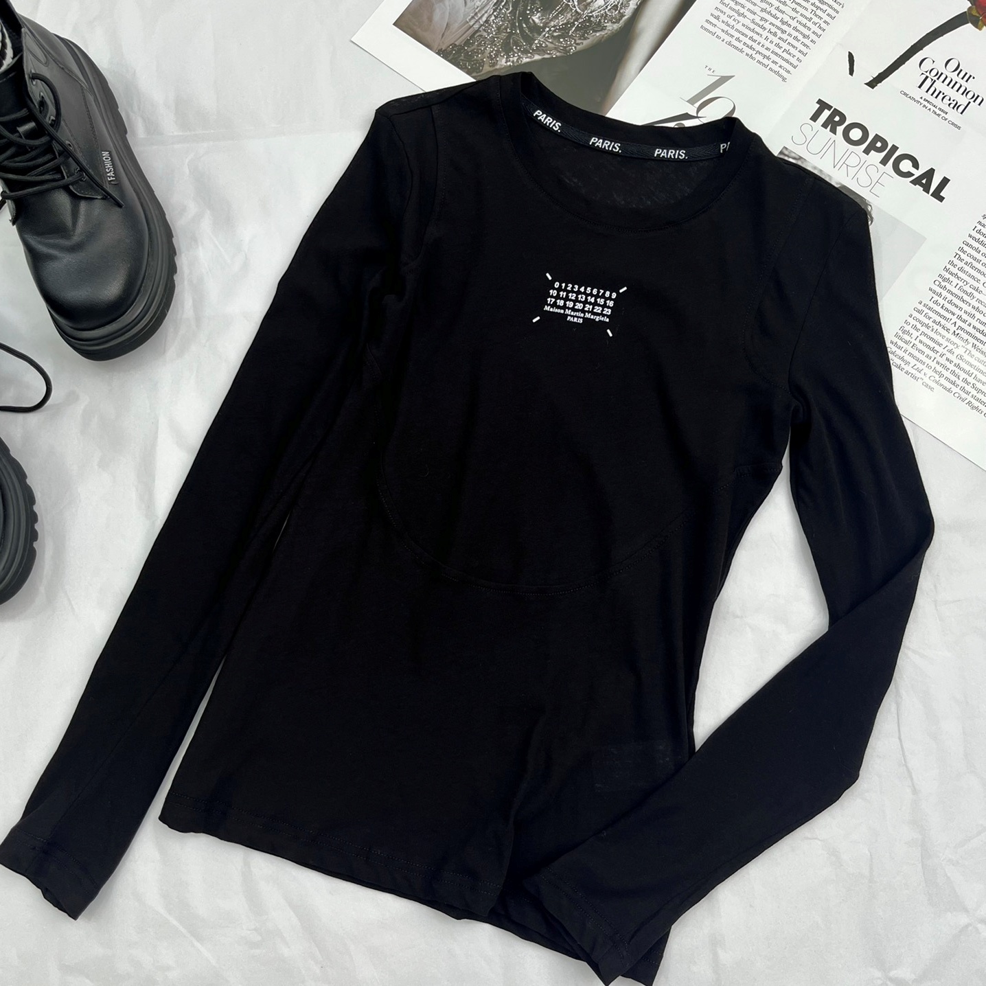 메종 마르지엘라 MAISON MARGIELA 2023 SS 로고 블랙 여성 긴팔티 커스텀급