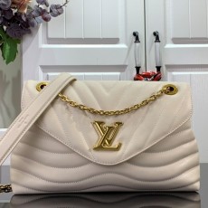 루이비통 LOUIS VUITTON 2023 SS 뉴웨이브 GM 체인백 아이보리 M21615 커스텀급