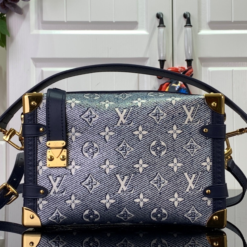 루이비통 LOUIS VUITTON 2023 SS 스트라이프 사이드 트렁크 크로스백 M22944 커스텀급