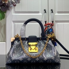 루이비통 LOUIS VUITTON 2023 SS 스트라이프 나튀렐 클러치백 M46544 커스텀급