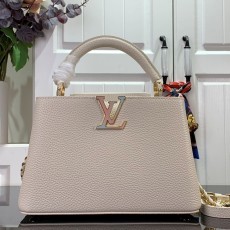 루이비통 LOUIS VUITTON 2023 SS 카퓌신 스몰 토트백 베이지핑크 M23082 커스텀급