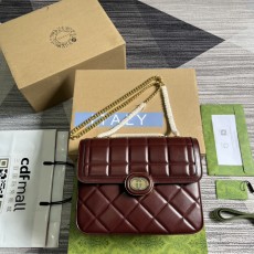 구찌 GUCCI 2023 SS 데코 스몰 숄더백 버건디 740834 커스텀급