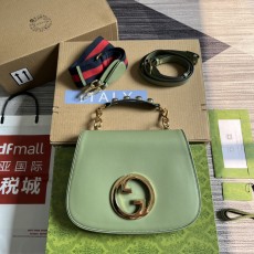 구찌 GUCCI 2023 SS 블론디 미듐 레더 그린 크로스백 721172 커스텀급