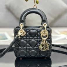디올 DIOR 2023 SS 램스킨 퀄팅 미니 토트백 블랙 레이디백 M0856 커스텀급