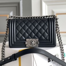 샤넬 CHANEL 2023 SS 카프스킨 블랙 보이백 스몰 크로스백 업뎃버젼 커스텀급