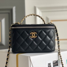 샤넬 CHANEL 2023 SS 램스킨 블랙 체인 화장품 케이스 업뎃버젼 커스텀급