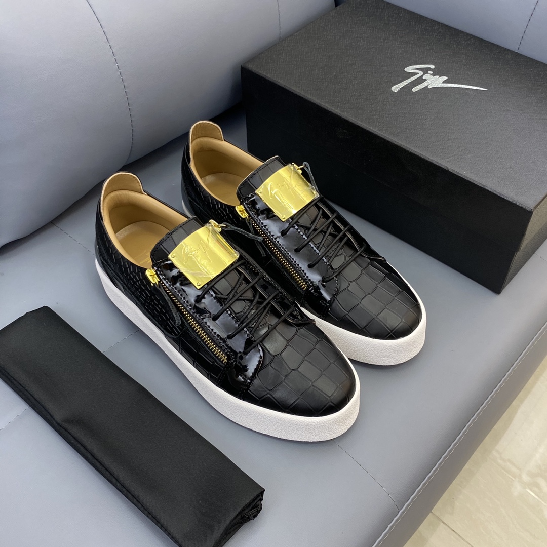 쥬세페 자노티 GIUSEPPE ZANITTI 2023 SS 블랙 골드패치 남성 슈즈 커스텀급