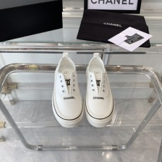 샤넬 CHANEL 2023 SS 로고 라인 화이트 여성 슈즈 커스텀급