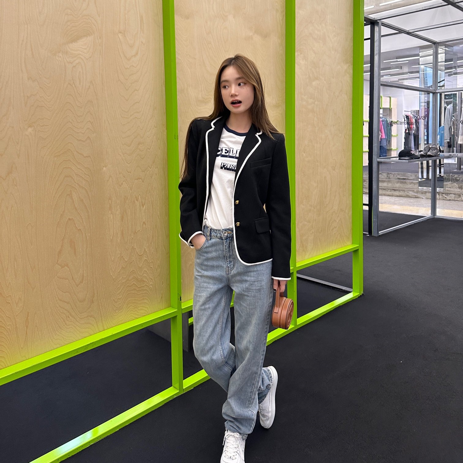 셀린느 CELINE 2023 SS 캐릭터 라인 여성 자켓 블랙 커스텀급