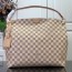 루이비통 LOUIS VUITTON 2024 SS 다미에 아주르 그레이스풀 호보백 MM N42233 미러급