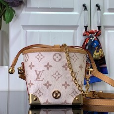 루이비통 LOUIS VUITTON 2024 SS 모노그램 노에 퍼스 체인 크로스백 화이트 M83227 미러급